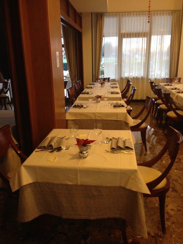 Hotel San Benedetto Пескьера-дель-Гарда Экстерьер фото
