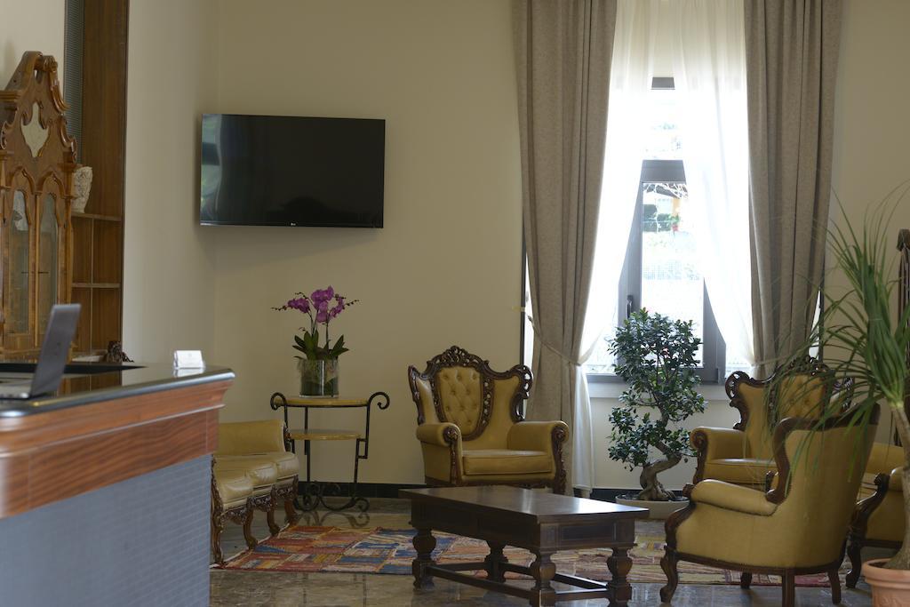 Hotel San Benedetto Пескьера-дель-Гарда Экстерьер фото